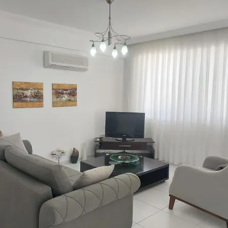 The Royal Links Two Bedroom דירה